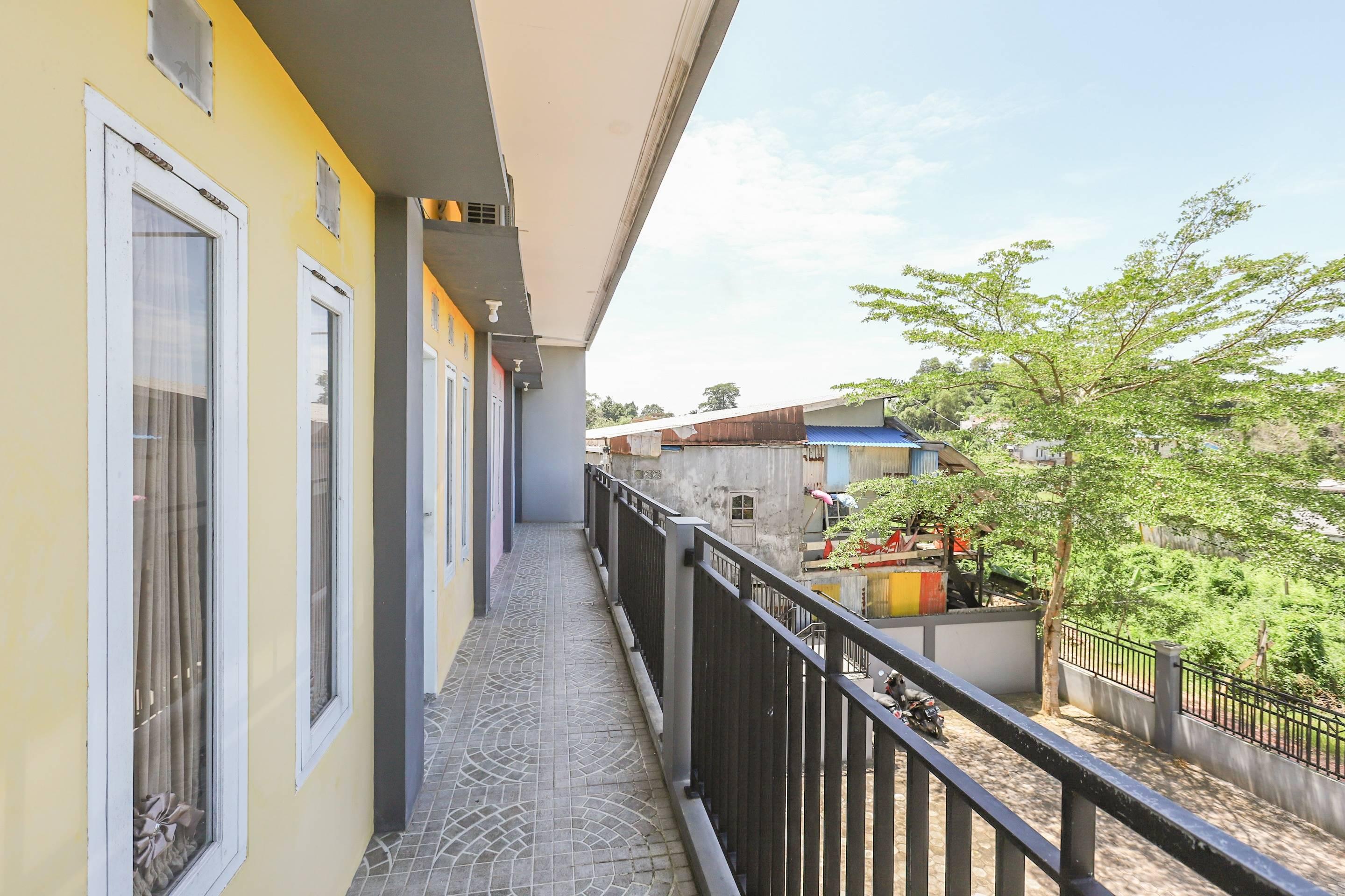 Reddoorz At Pelangi Guest House Balikpapan  Ngoại thất bức ảnh